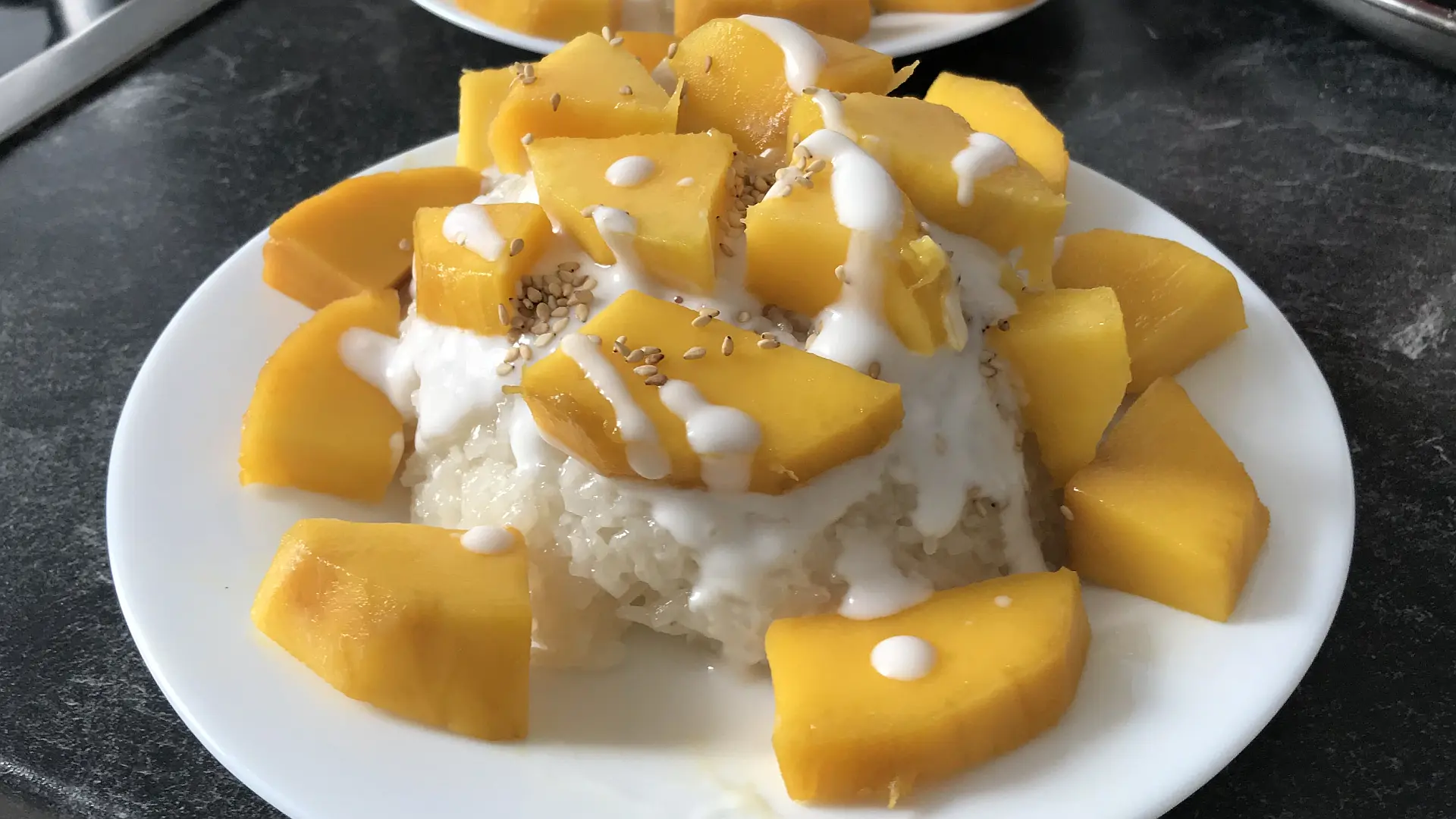 Süßer Klebreis mit Mango - ข้าวเหนียวมะม่วง (Khao Niao Mamuang)