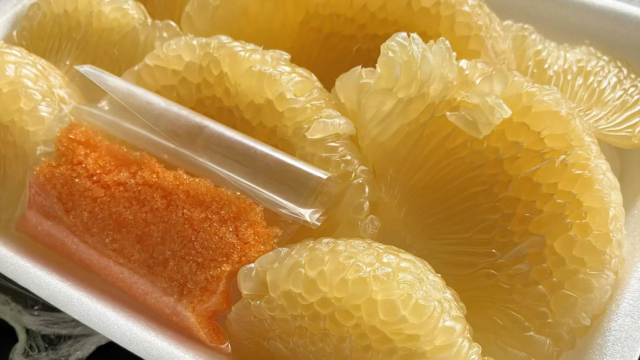 Thailändisches Obst mit Chili-Salz – ผลไม้กับพริกเกลือ (Phonlamai Gab Phrik Klüa)